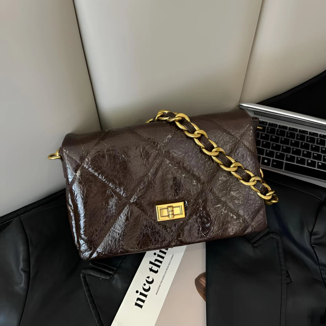 18068 咖啡色（长27厘米高17厘米）时尚百搭包包（无礼盒）