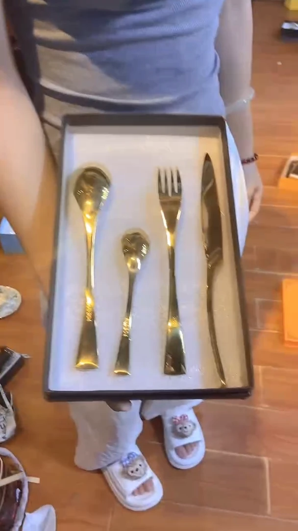 杯鸿辉家品牌瓷器，京东包邮！
