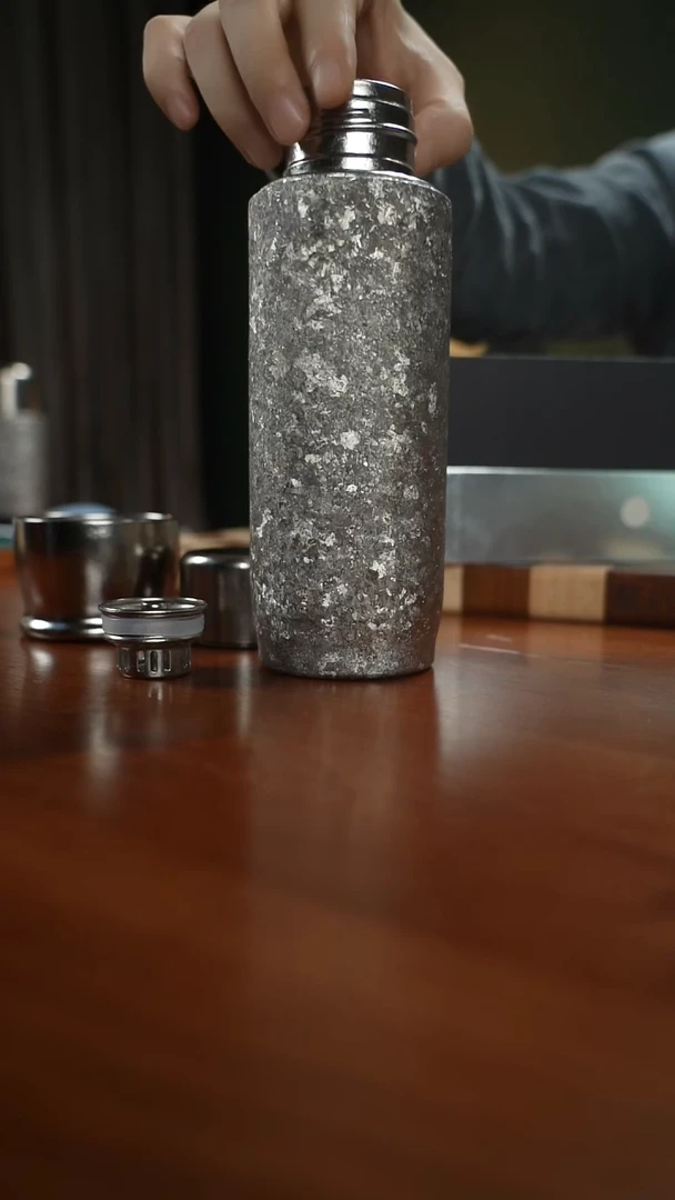 高端礼品（YM家）磁吸钛杯银色390ML-SD