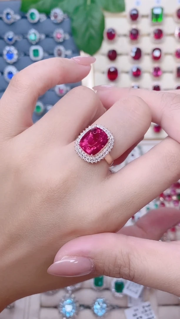 18K金镶嵌碧玺戒指碧玺6.3CT