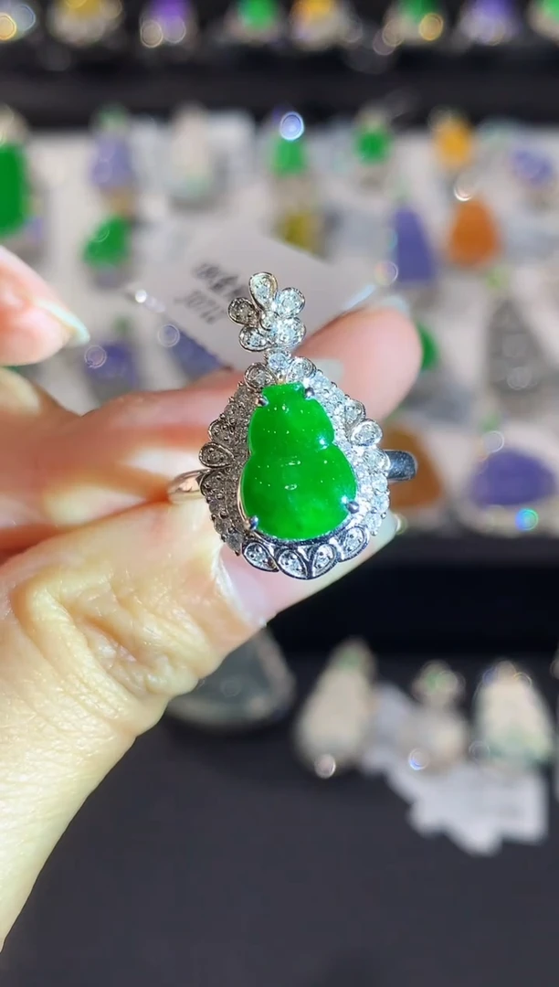 翡翠戒指18K金镶嵌SY多样性发其一