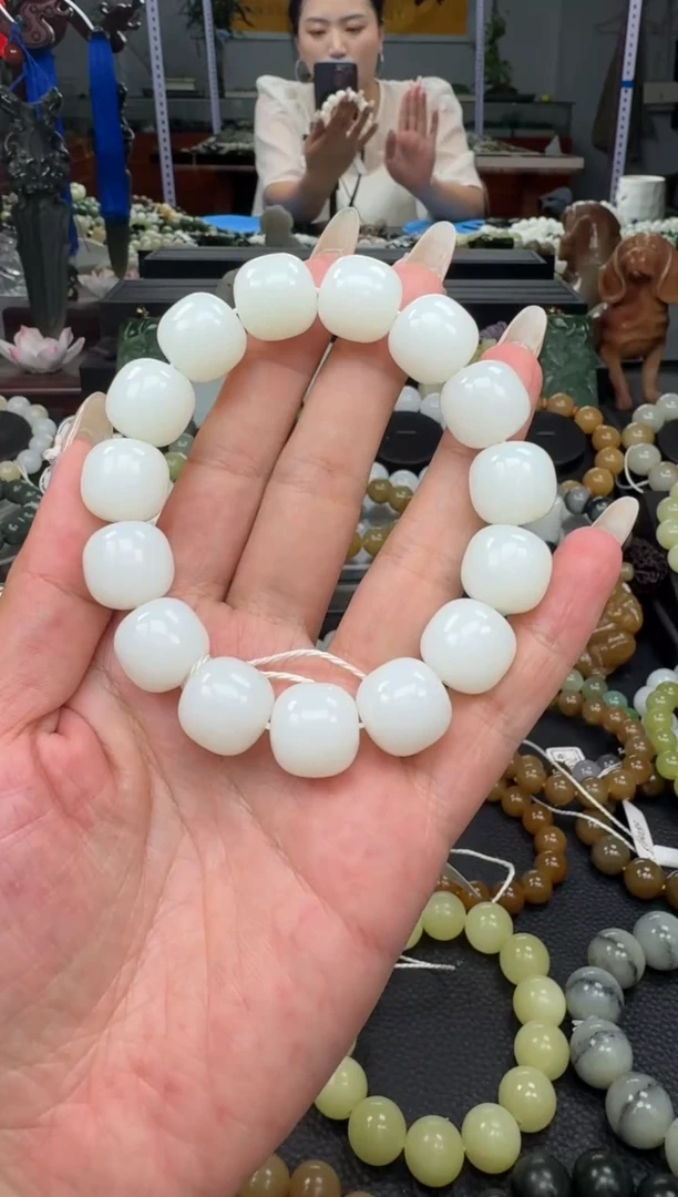 手链未镶嵌和田玉俄白玉卡15