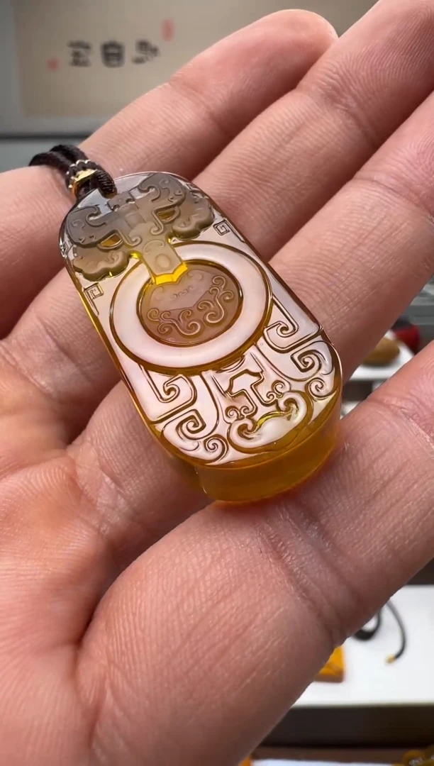 【闪购商品】琥珀颈饰未镶嵌缅甸琥珀仿古象头吊坠