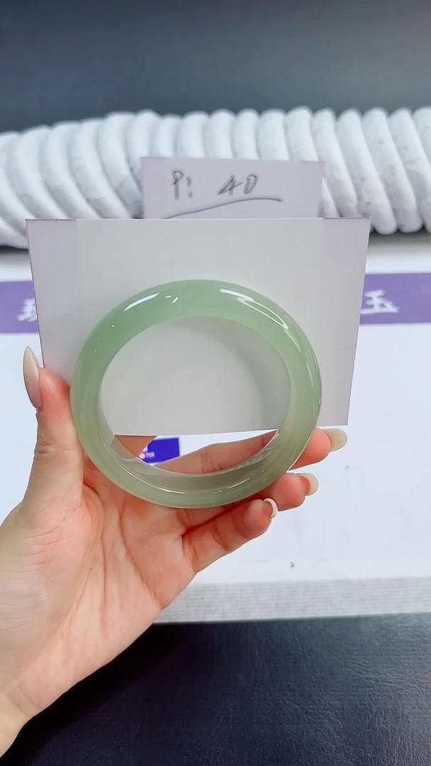 未镶嵌手镯石英质玉73/55.6