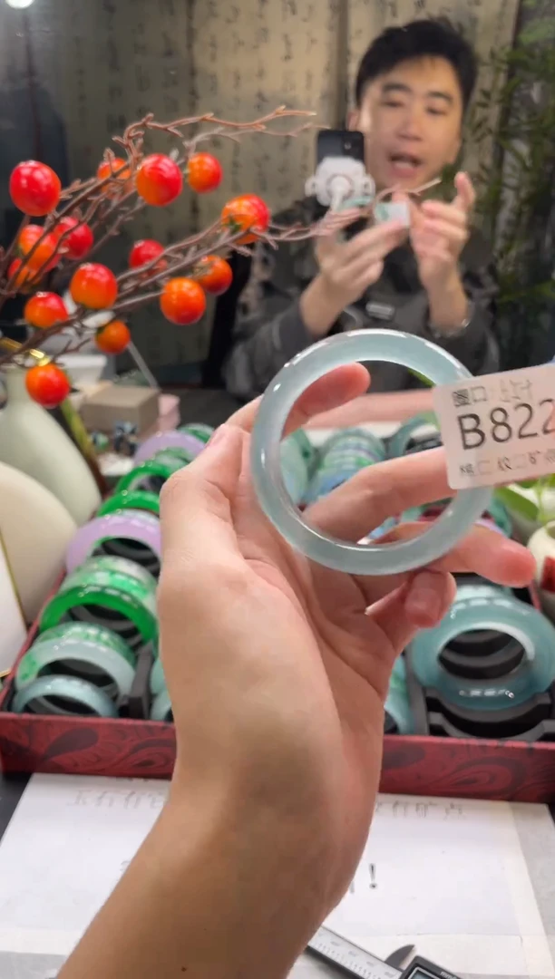 郭子石英岩手镯B822