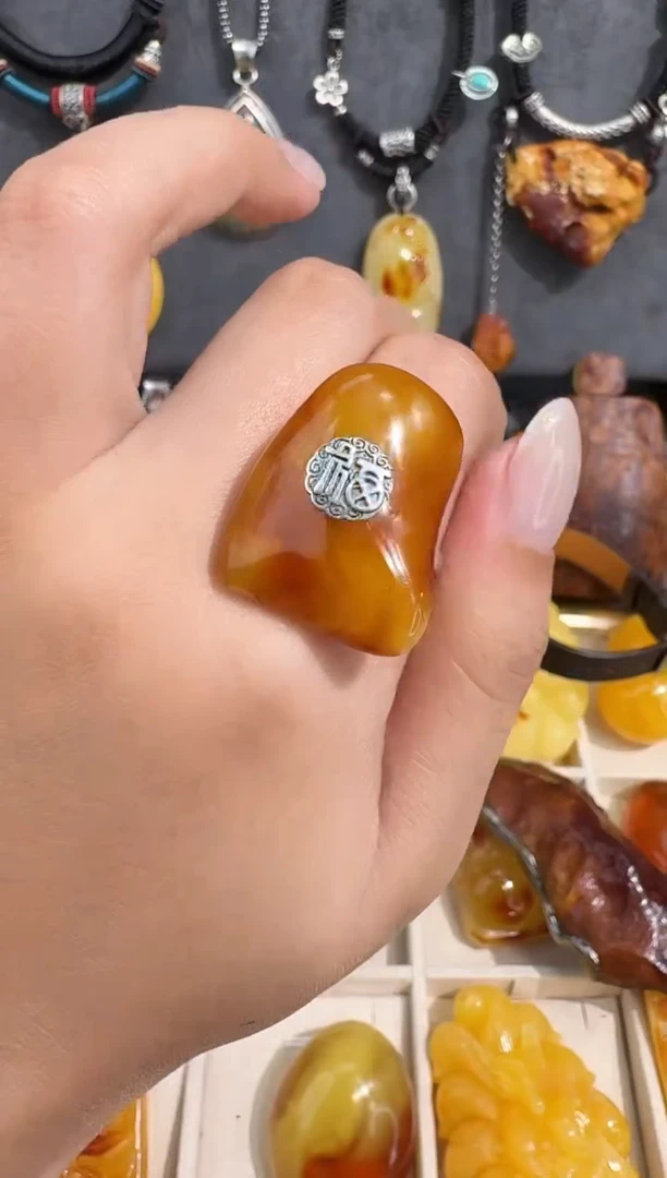裸石琥珀未镶嵌琥珀