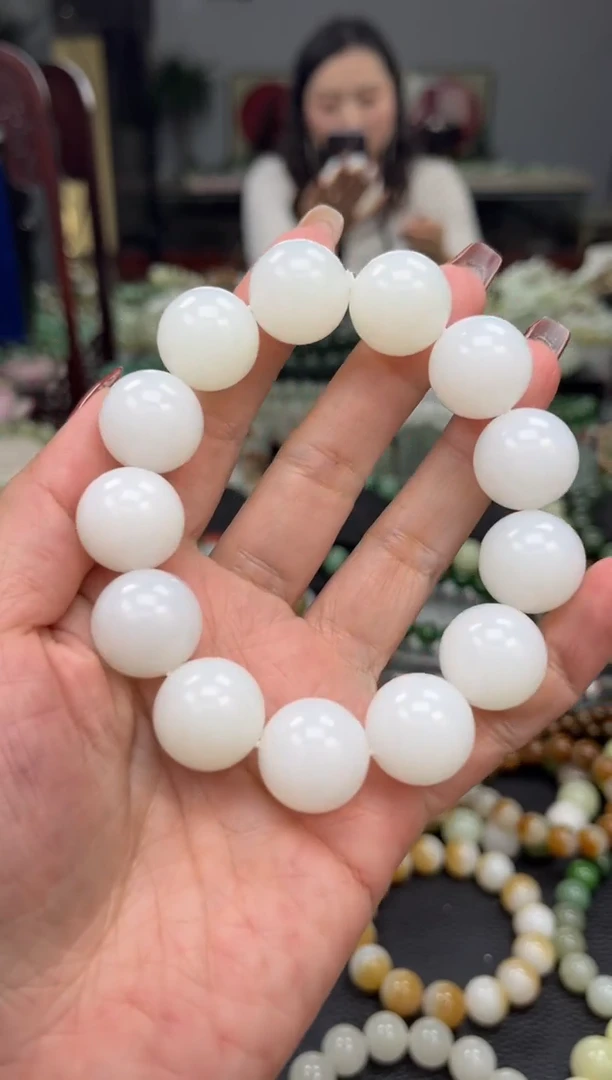 【闪购商品】和田玉手串未镶嵌新疆天泰白玉卡18