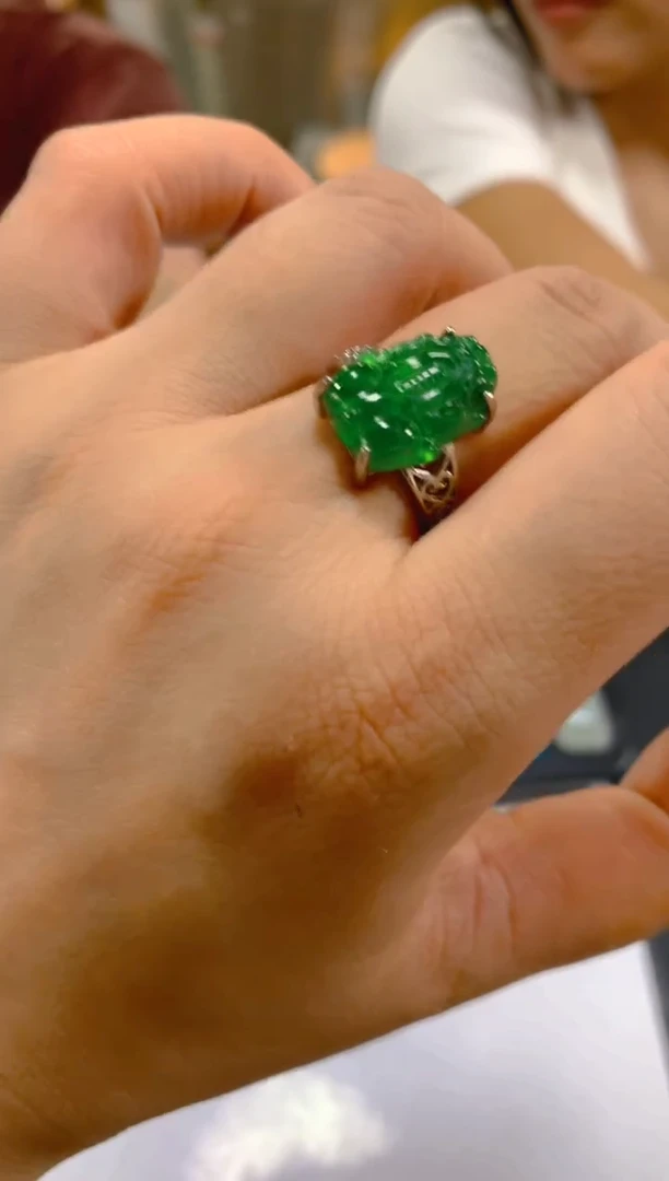 未镶嵌戒指翡翠多样性发一
