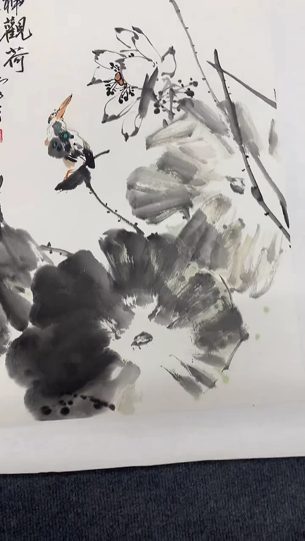 竖款精品开三花鸟