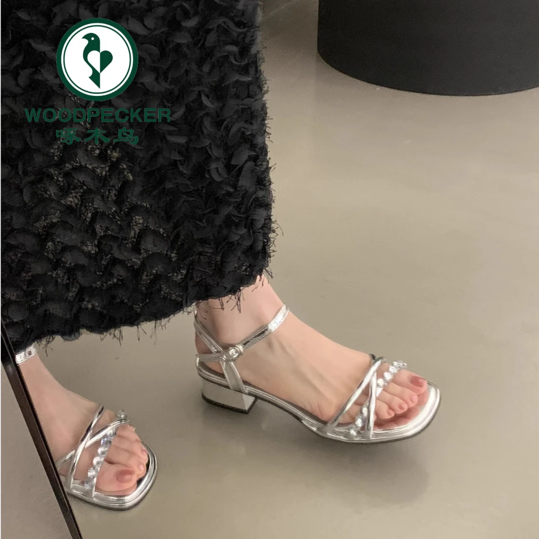 啄木鸟法式粗跟凉鞋女2025夏时尚水钻仙女配裙子气质一字带罗马鞋