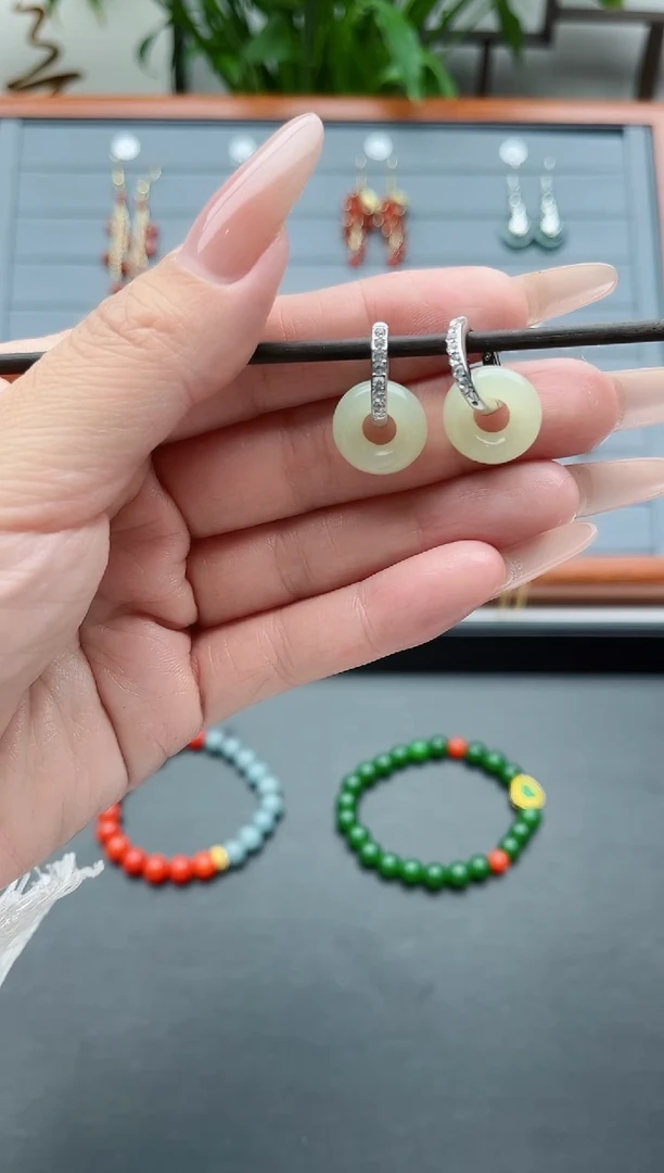 【闪购商品】和田玉耳饰银S925镶嵌000和田玉耳扣