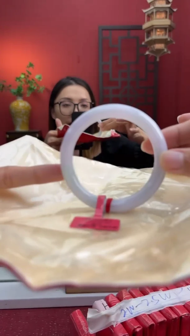 未镶嵌手镯翡翠翡翠手镯2