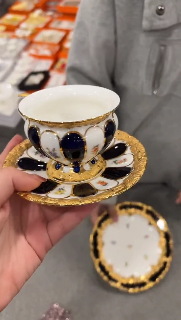 【闪购商品】杯H303--------------