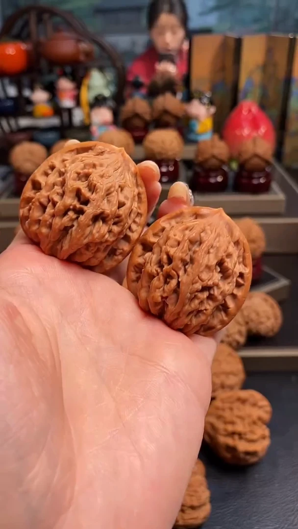 【闪购商品】文玩核桃把件H883麦穗虎头40