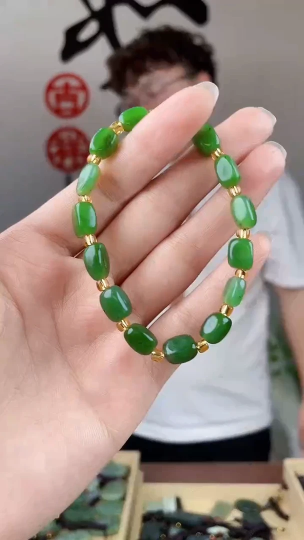 和田玉未镶嵌挂件拍一发一，多样性发货