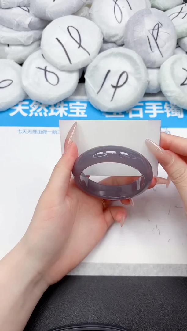 未镶嵌手镯石英质玉388-56