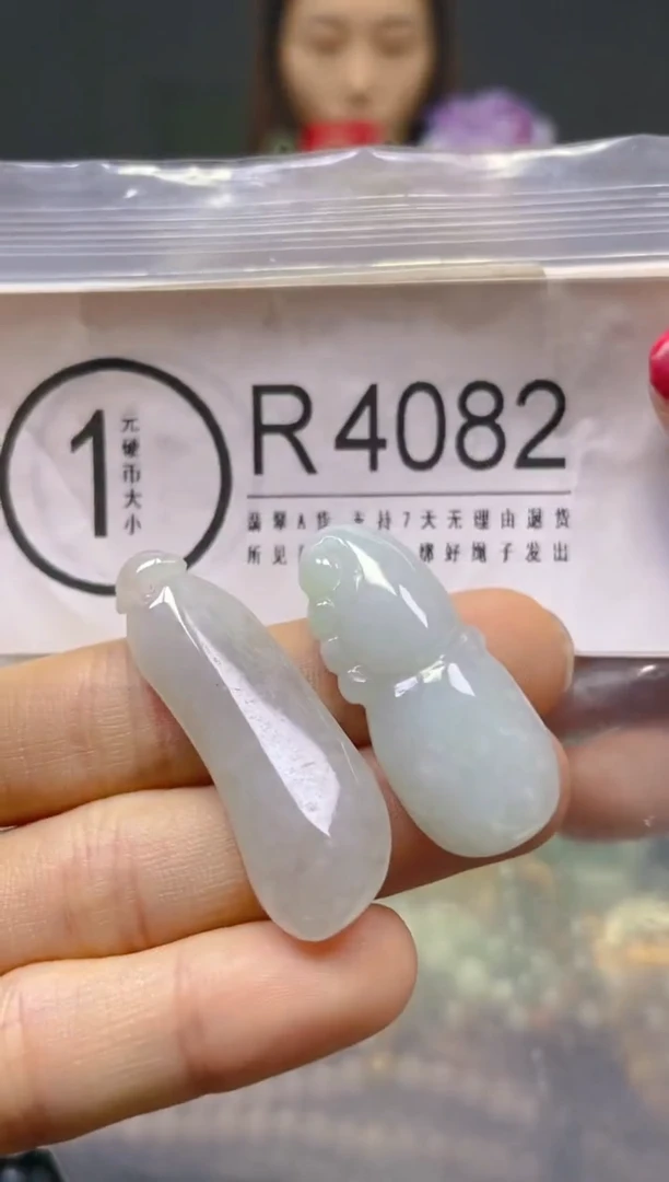 颈饰未镶嵌翡翠/R/翡翠A货，一件也是批发价