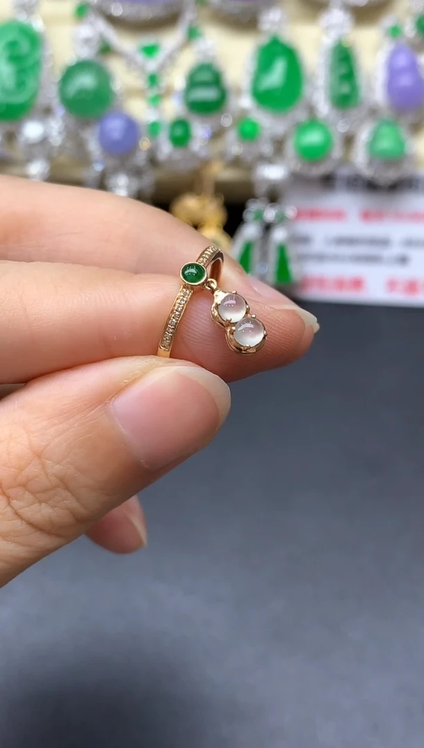 18K金镶嵌戒指翡翠243-中国好珍宝