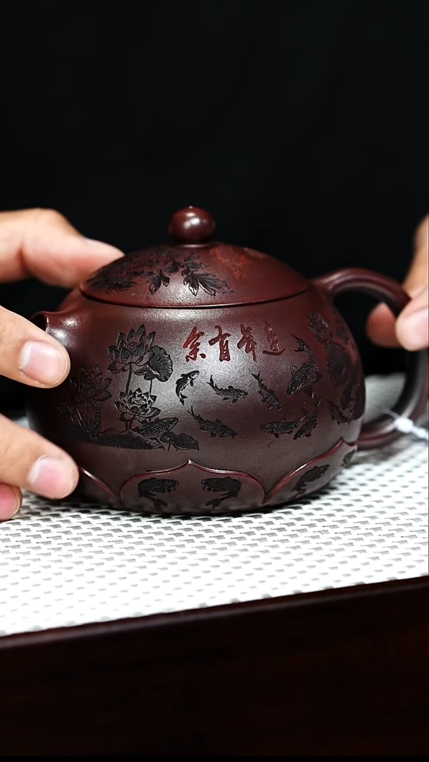 茶壶紫砂宜兴紫砂 莲花西施 铁血红砂 胡鸣凤 h122