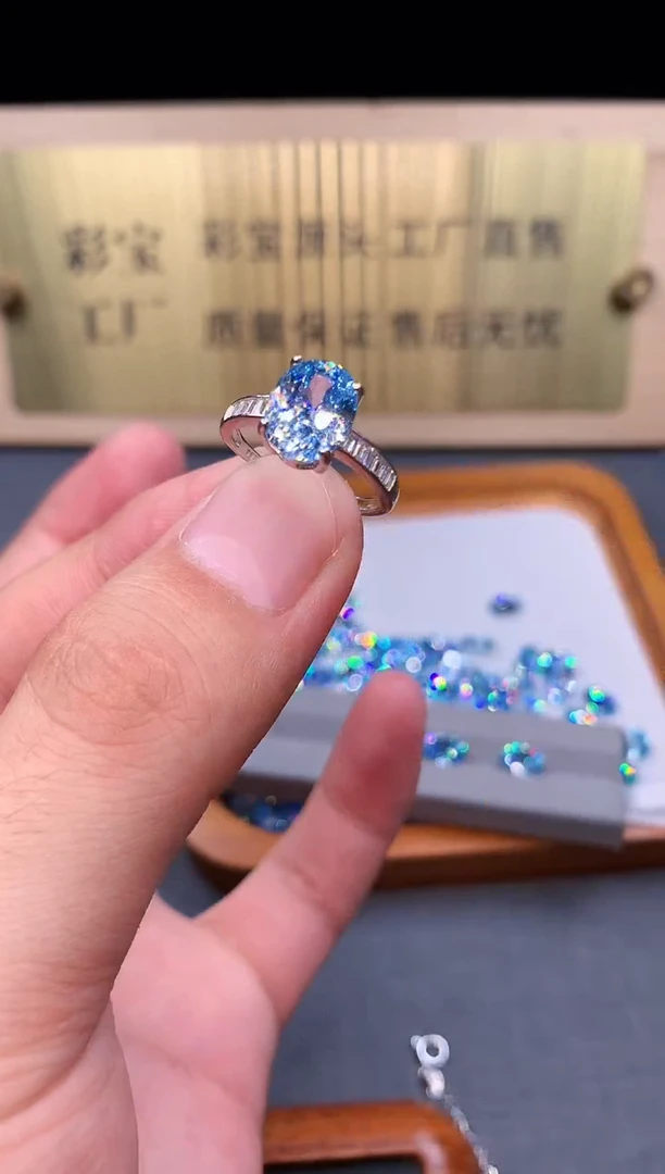 海蓝宝石戒指银S925镶嵌........