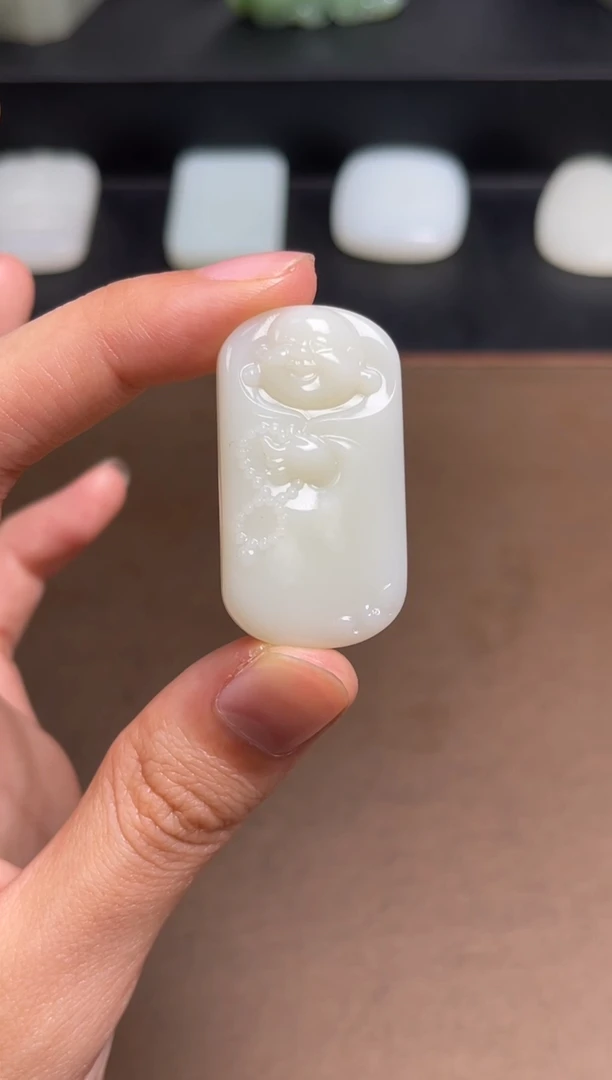 和田玉未镶嵌颈饰45 带棉