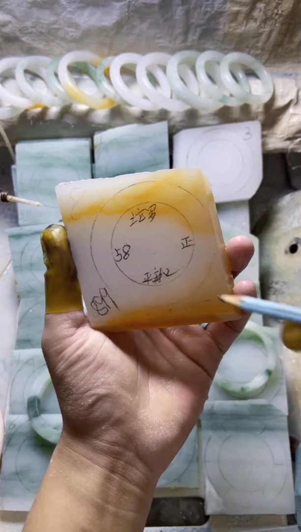 定制石英质玉（天山翠）坨*定制款58