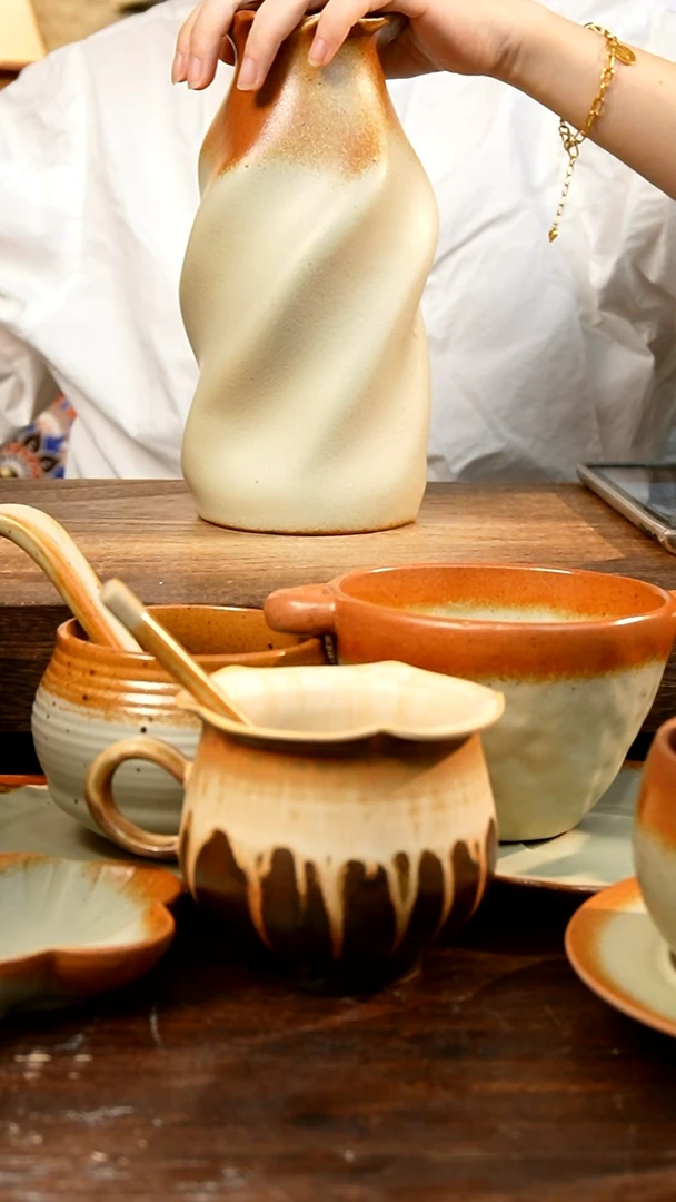 盘高颜值粗陶餐具限时抢购