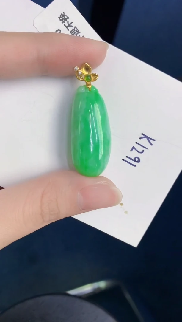 颈饰未镶嵌翡翠天然翡翠缅甸A货