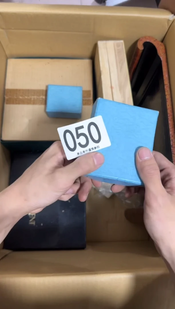 瓷片疯**士050中古商品.谨慎购买