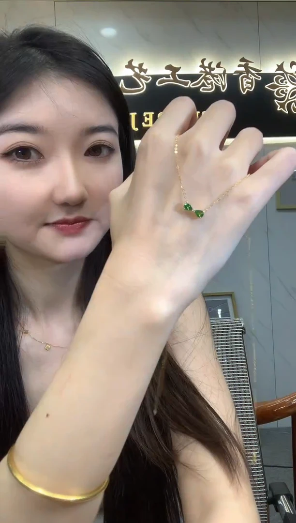 石榴石（沙弗莱）项链18K金镶嵌CY010