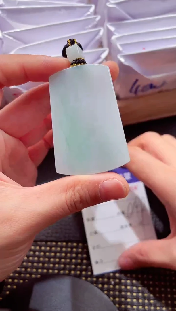 颈饰未镶嵌翡翠20251231