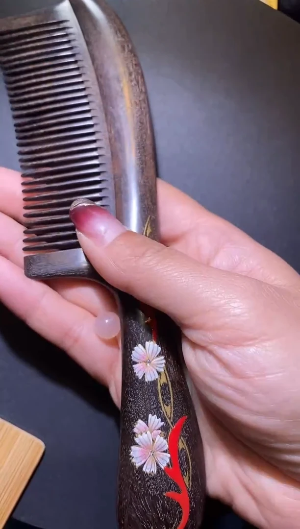 未镶嵌颈饰玛瑙/玉髓梳子吊坠