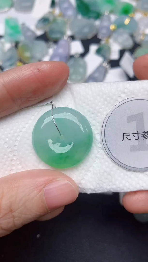 颈饰未镶嵌翡翠天然缅甸A货翡翠