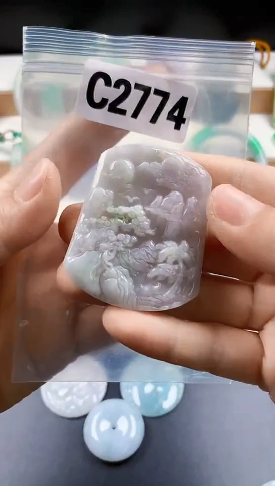 颈饰未镶嵌翡翠天然翡翠吊坠挂件
