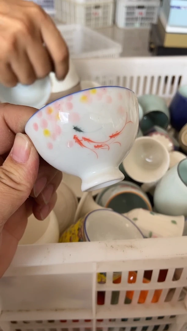 杯无运费险有瑕疵的摄影的产品有使用过的痕迹有点脏介意勿拍