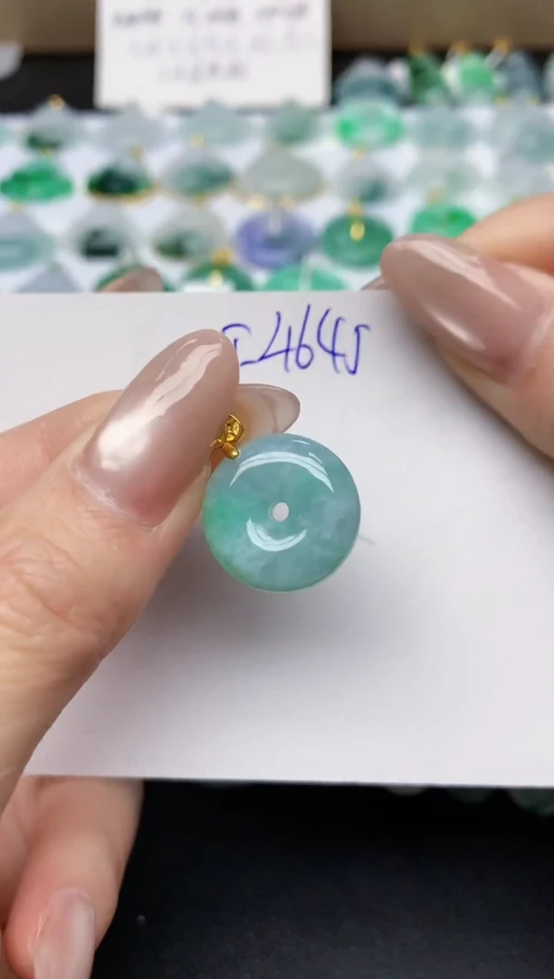 颈饰18K金镶嵌翡翠天然缅甸A货翡翠百元以上9元证书费自理