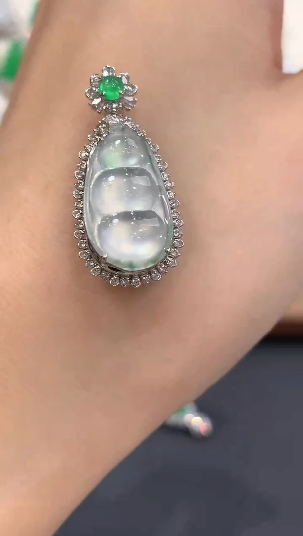 吊坠(不含链)18K金镶嵌翡翠a88