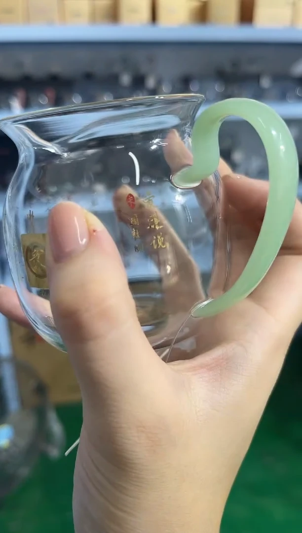 圆满浅玉爱莲说。。。