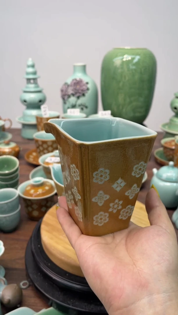 特价福利 微瑕 慧仙青瓷