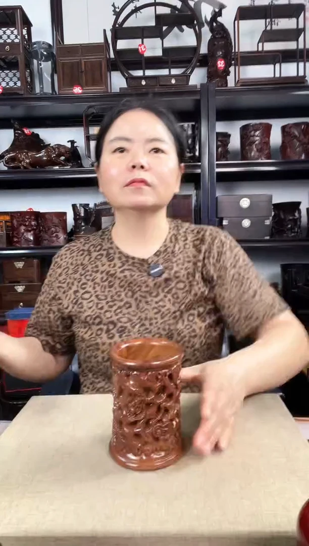 木黄笔筒老李红木工艺品