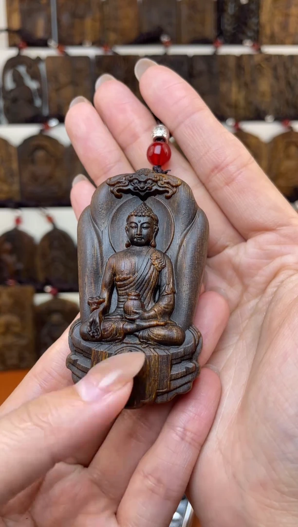 木木雕款芽庄 药师佛7cm送养香瓶