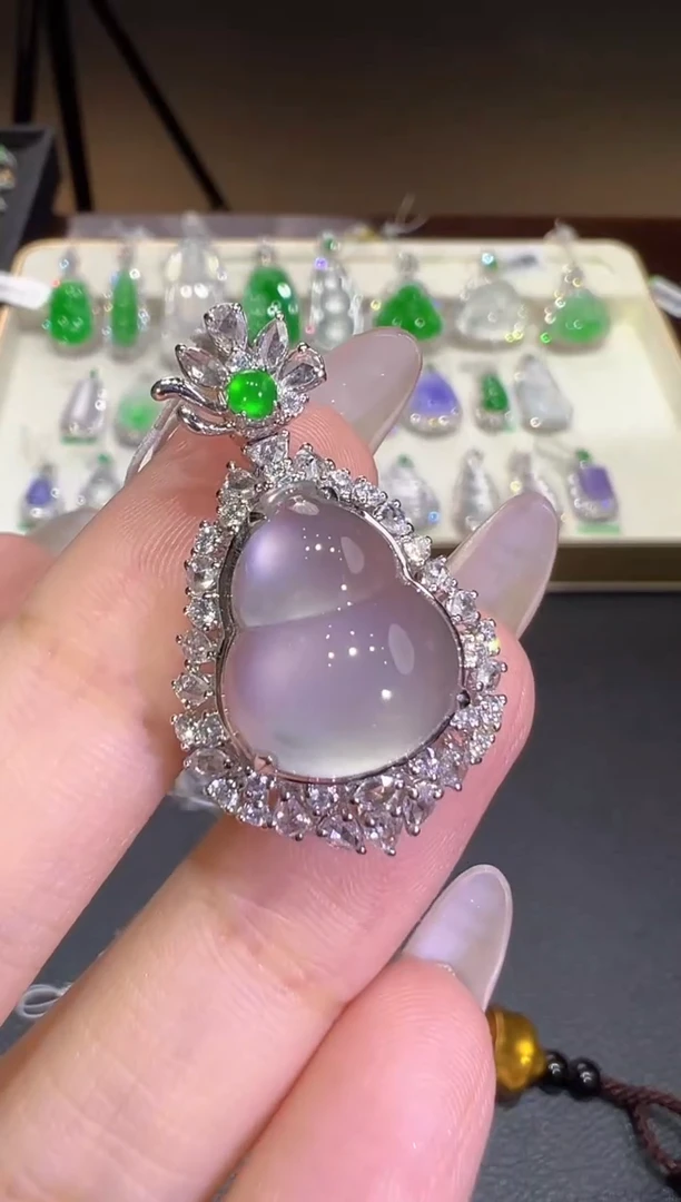 吊坠(不含链)18K金镶嵌翡翠翡翠