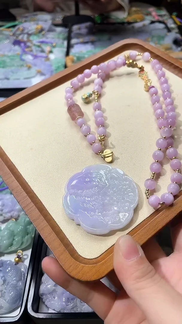 【闪购商品】翡翠颈饰未镶嵌吊坠