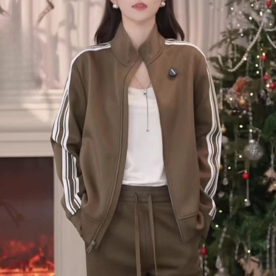 阿玛施AMASS 早春新款时尚百搭休闲个性立领运动感拉链外套540163