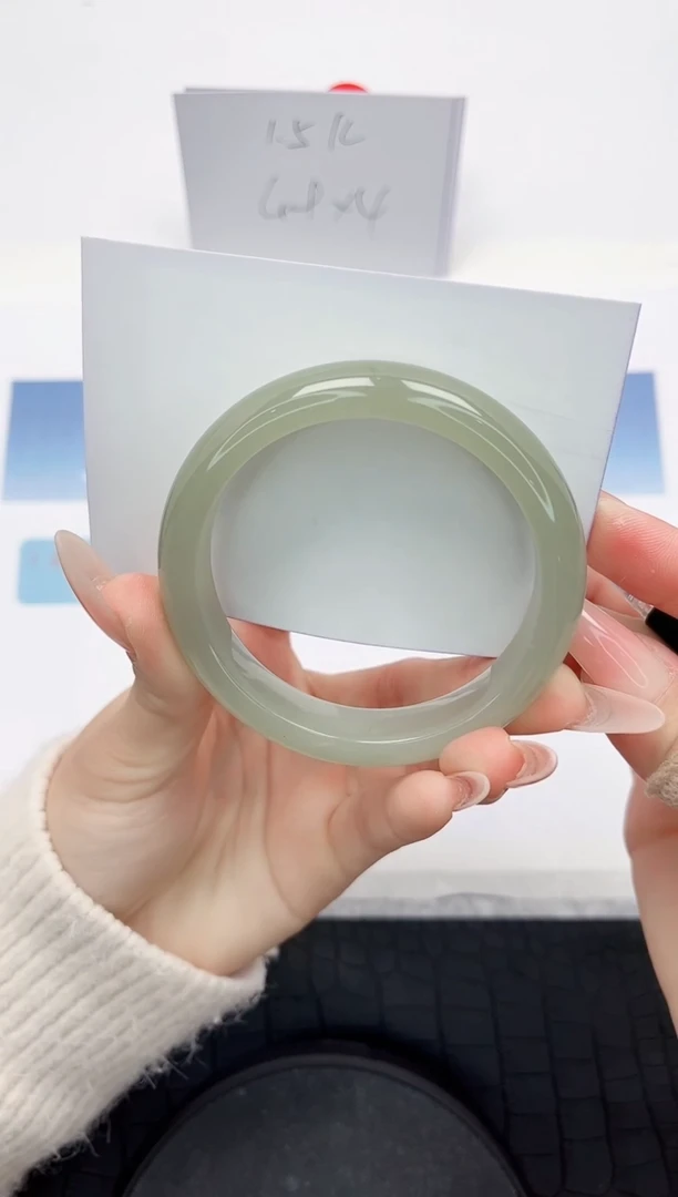 【闪购商品】石英质玉手镯未镶嵌L115-56