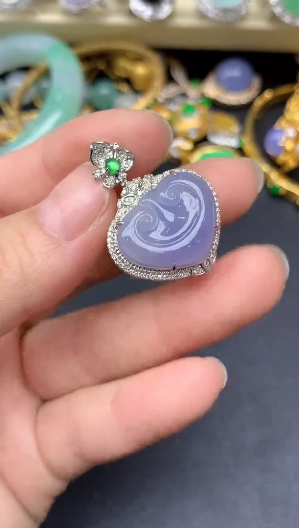 颈饰18K金镶嵌翡翠304-雪姐翡翠天天见