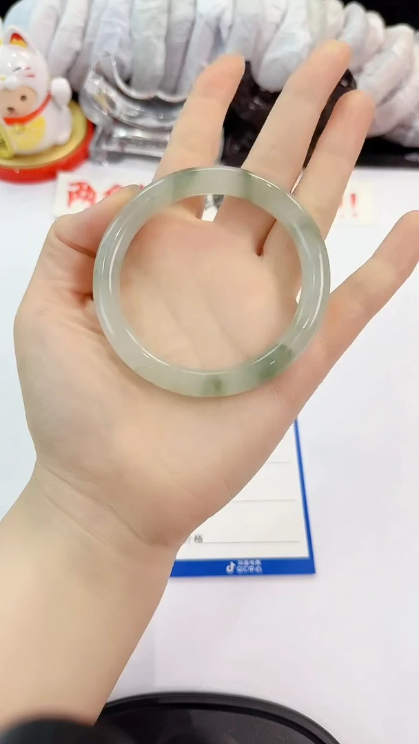 未镶嵌手镯石英质玉16