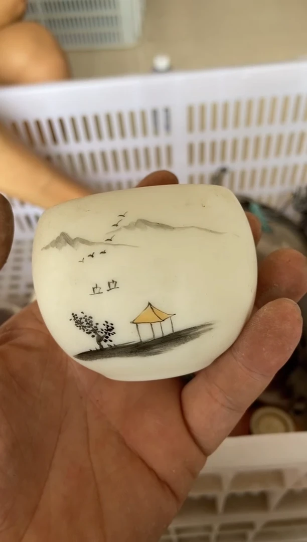 无运费险有瑕疵的摄影的产品有使用过的痕迹有点脏介意勿拍