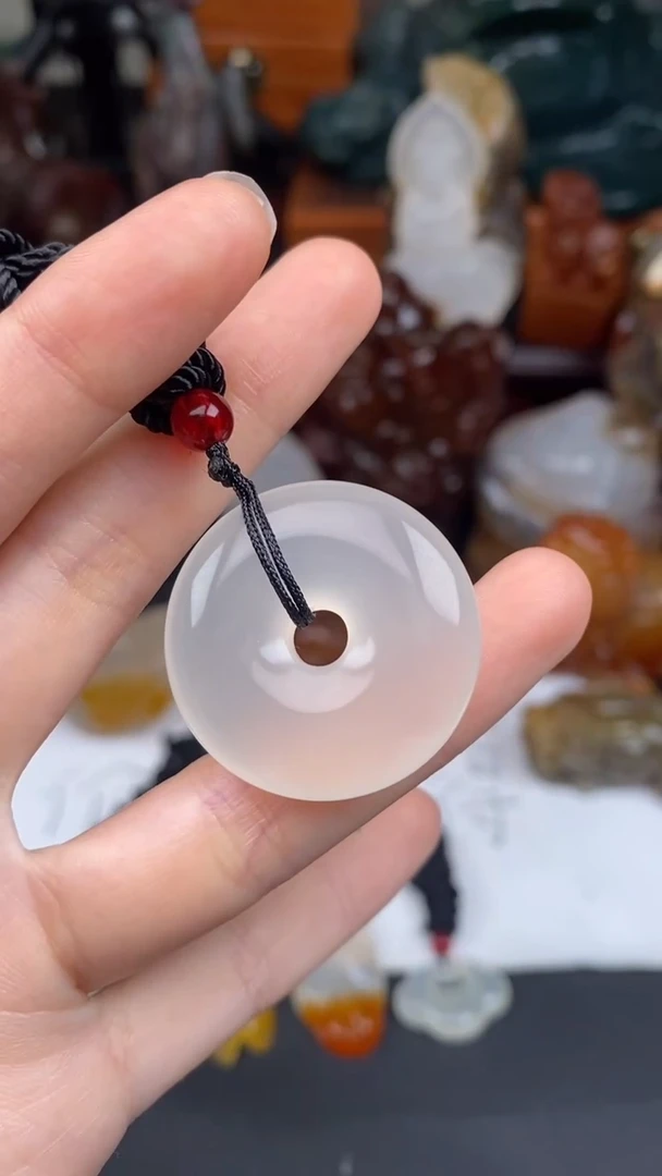 玛瑙/玉髓颈饰未镶嵌AA