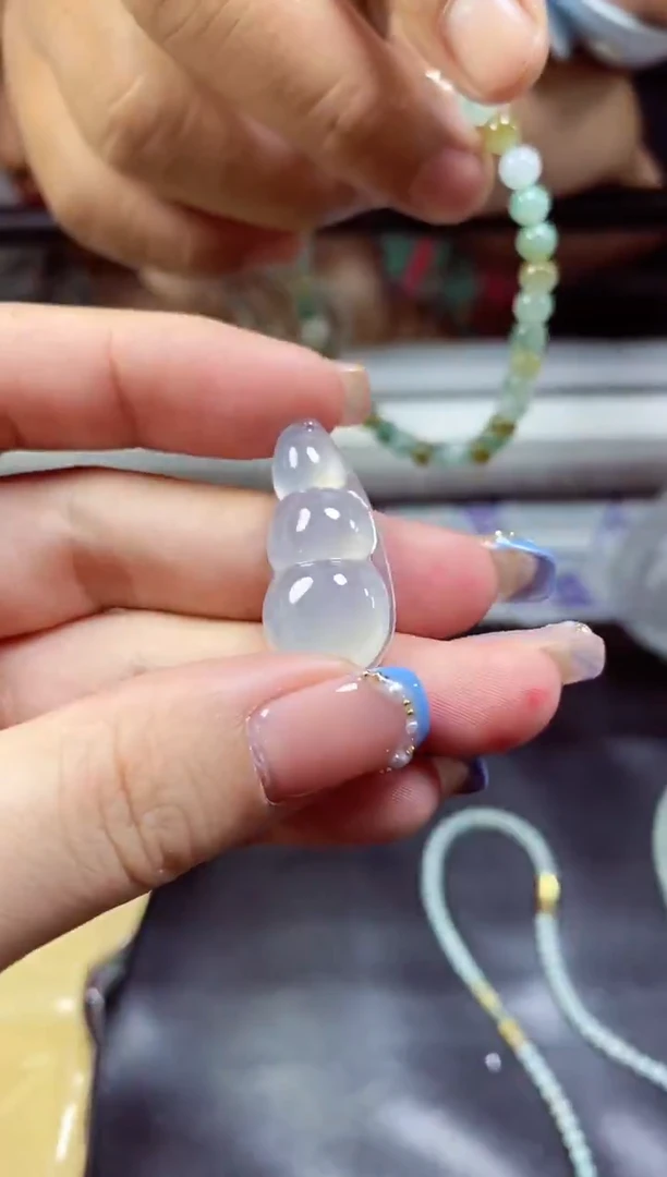 定制翡翠未镶嵌天然缅甸翡翠A货咨询链接